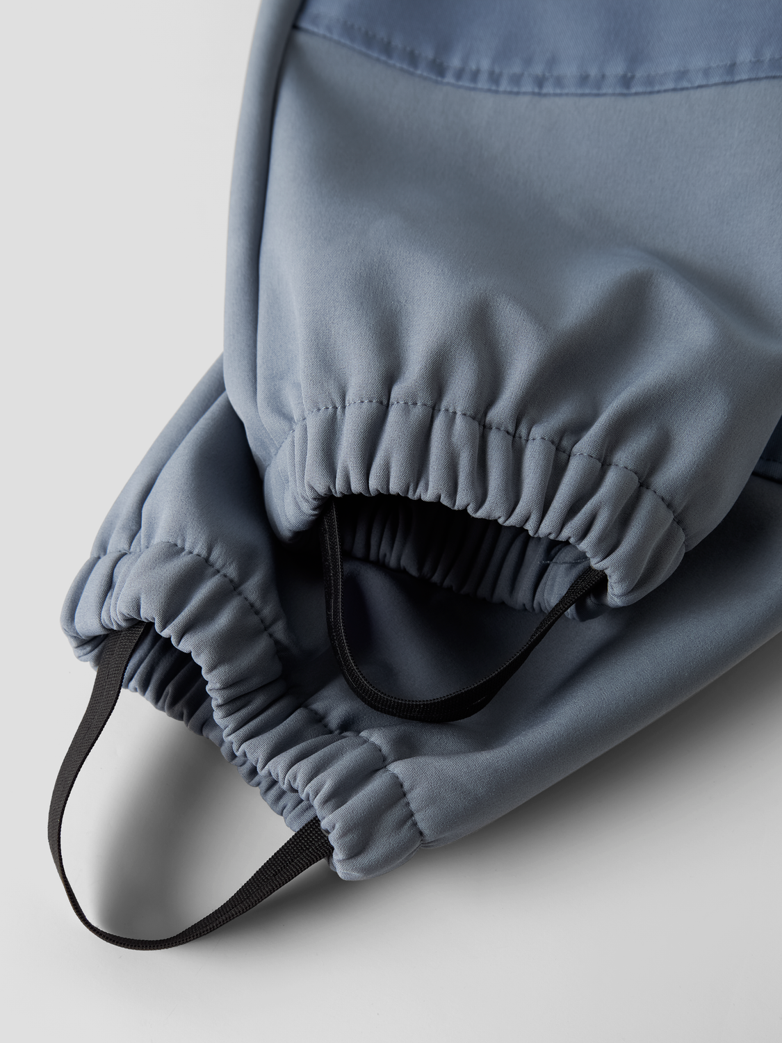 model_shot-front_full