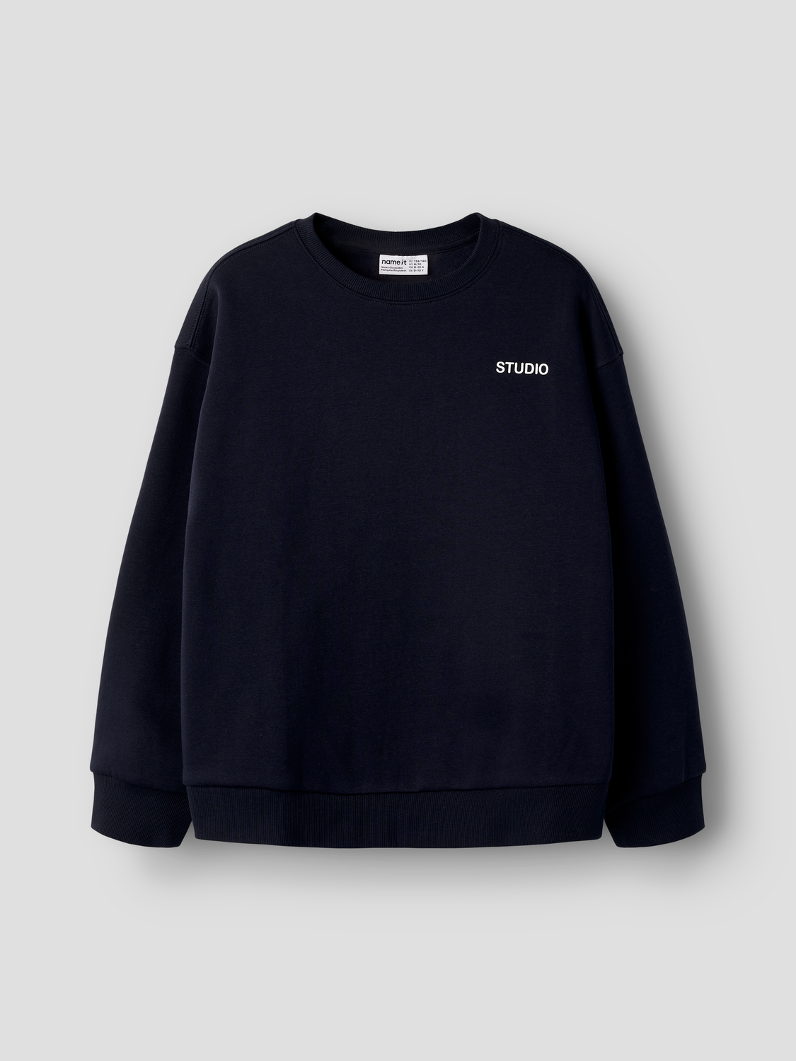 model_shot-front
