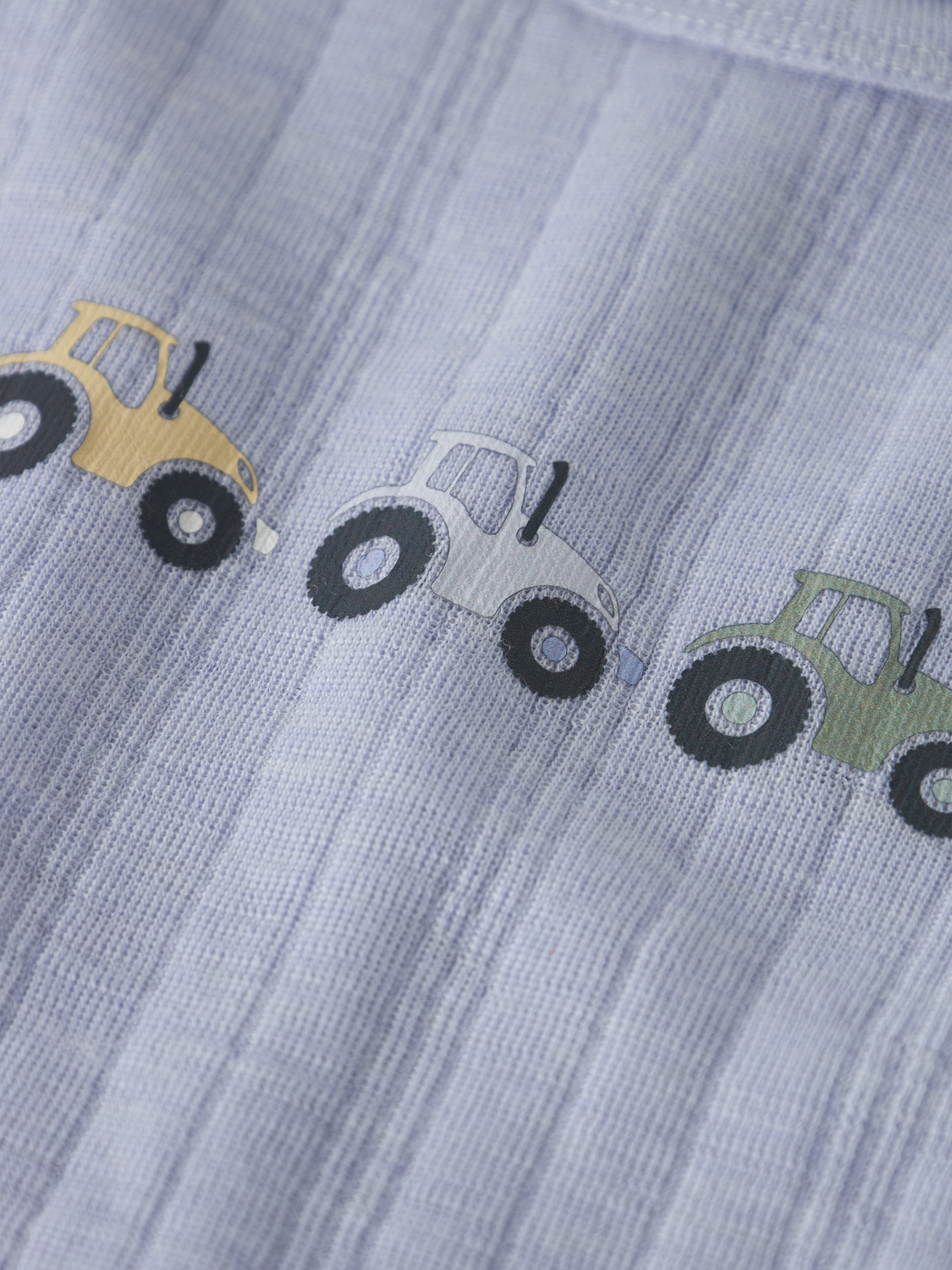 model_shot-front_full