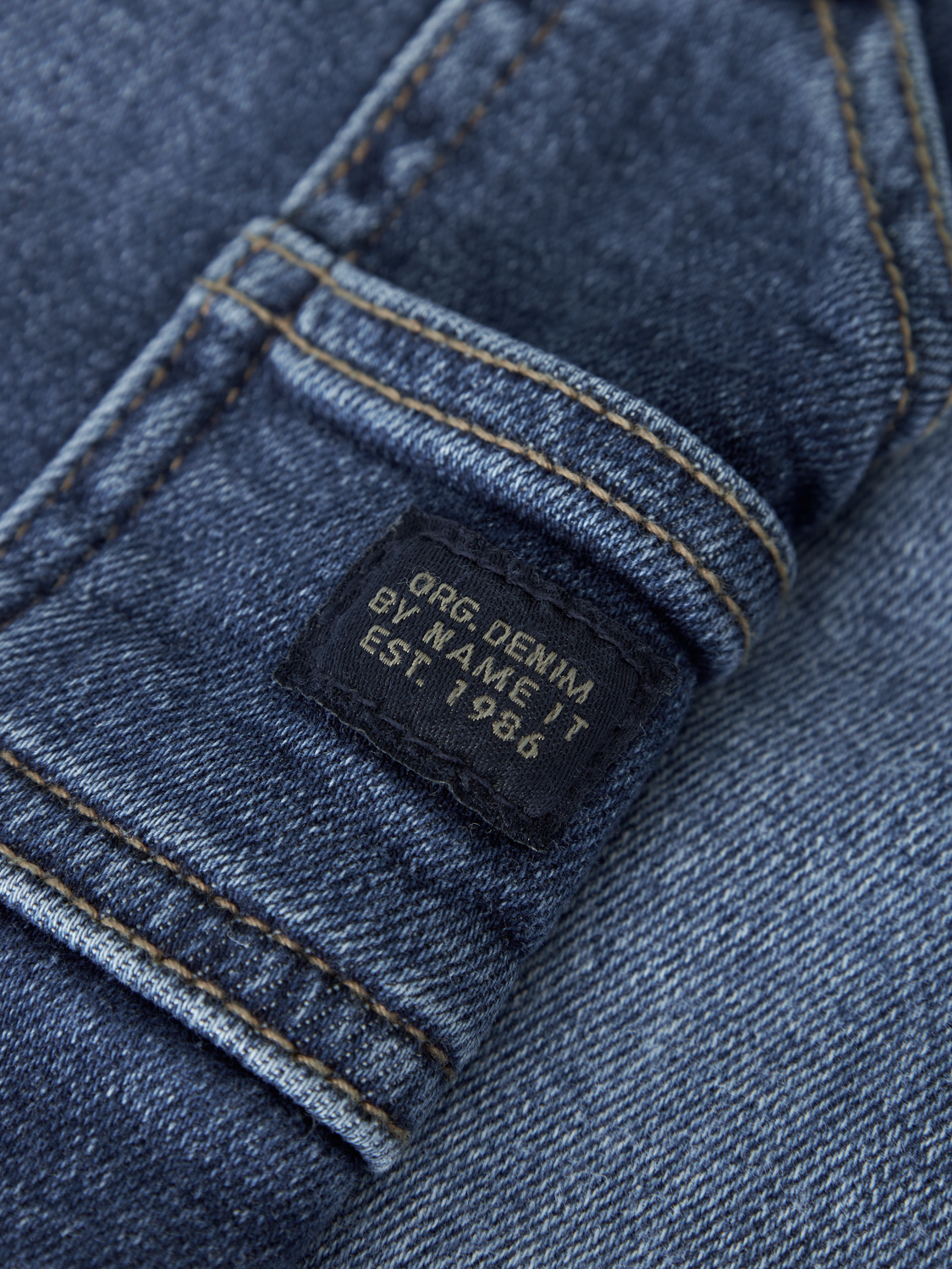 model_shot-detail
