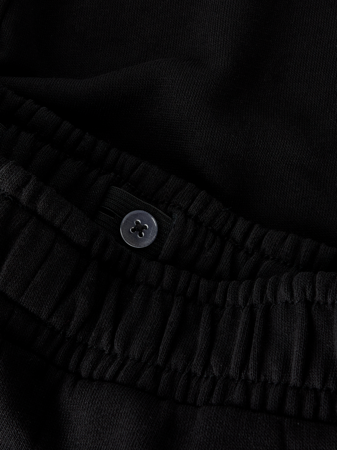 model_shot-front_full