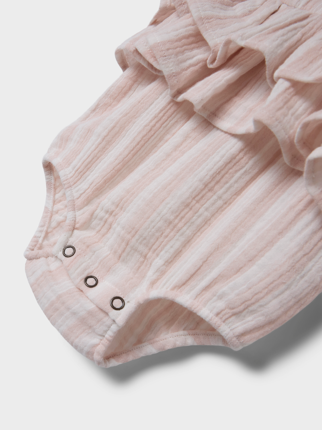 model_shot-front_full