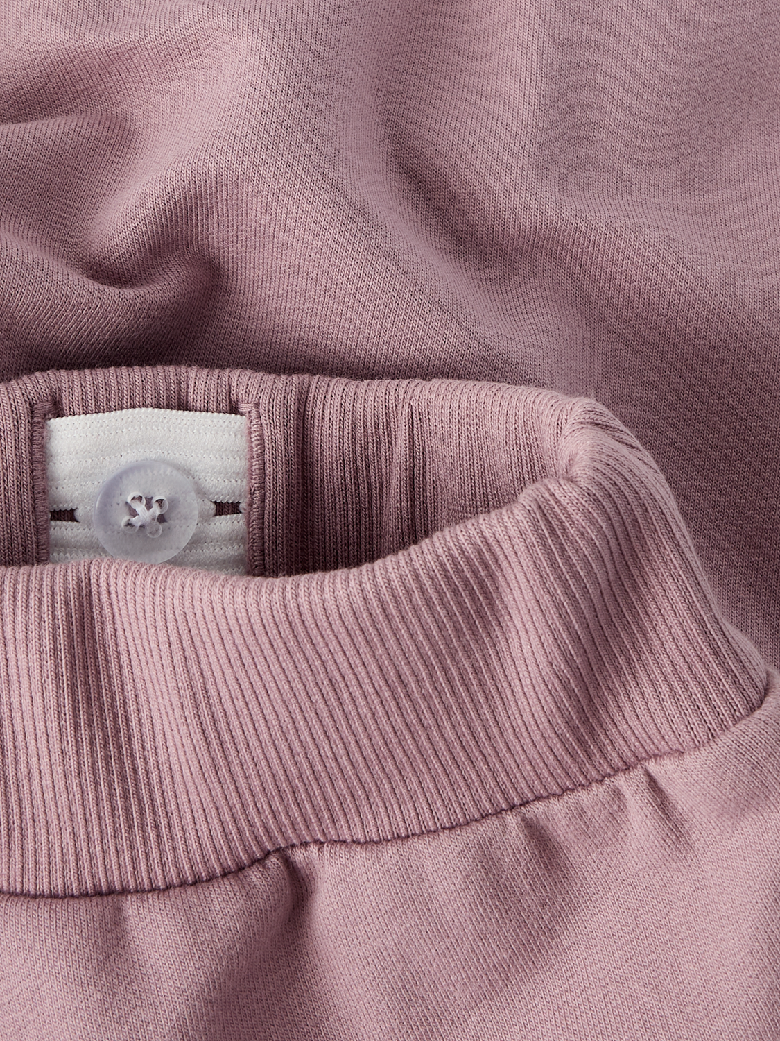 model_shot-front_full