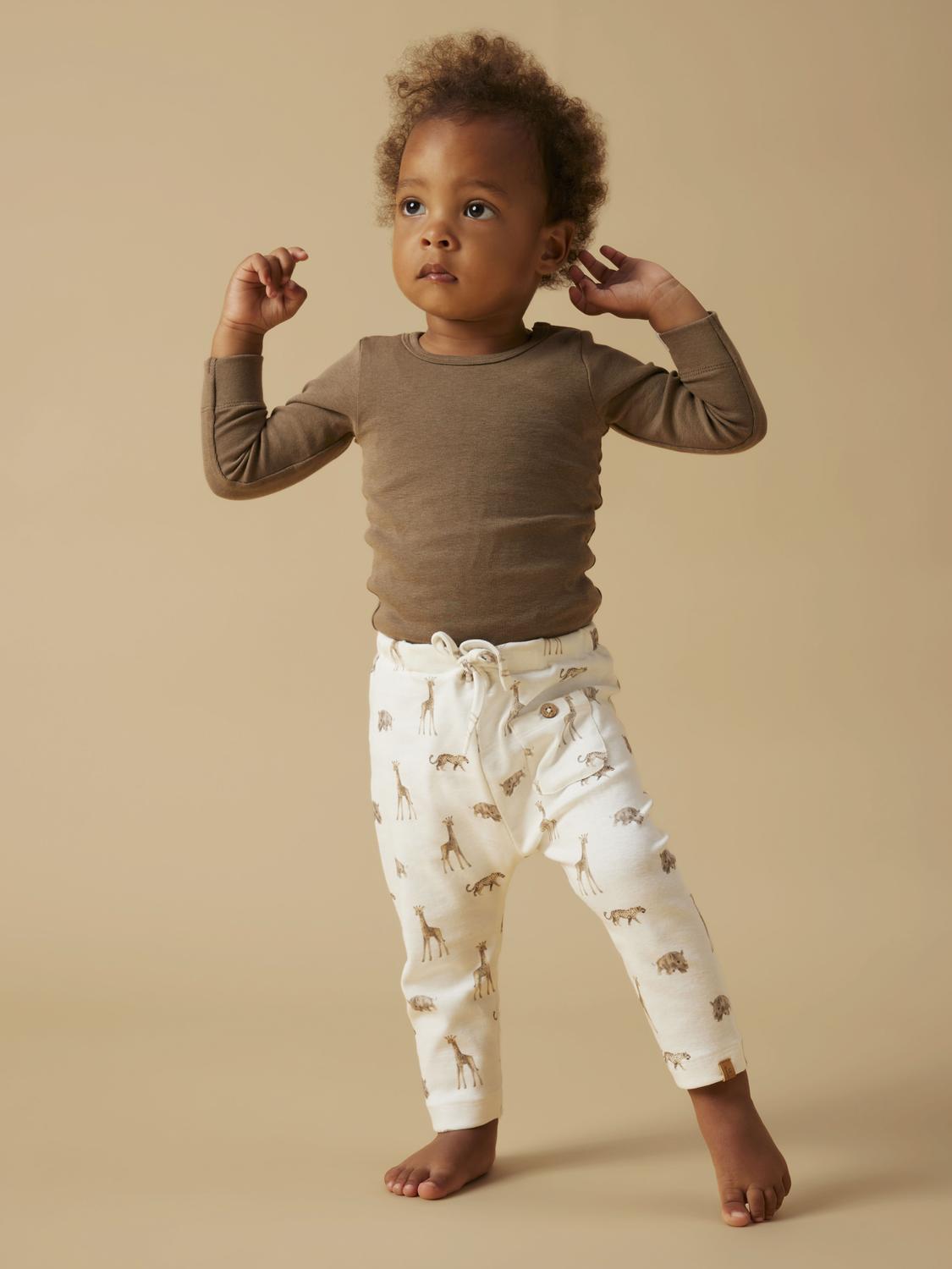 model_shot-creative