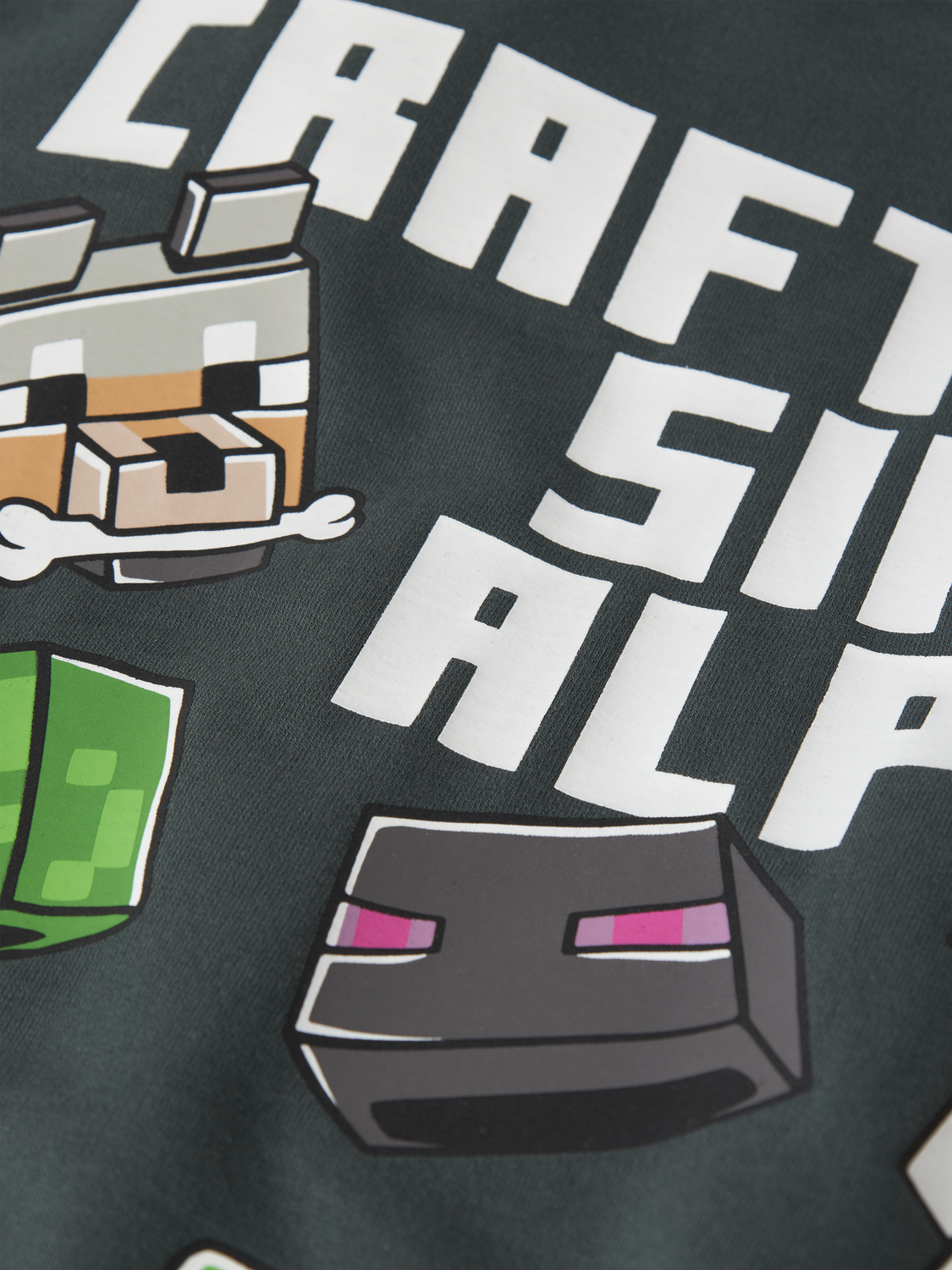 model_shot-front_full