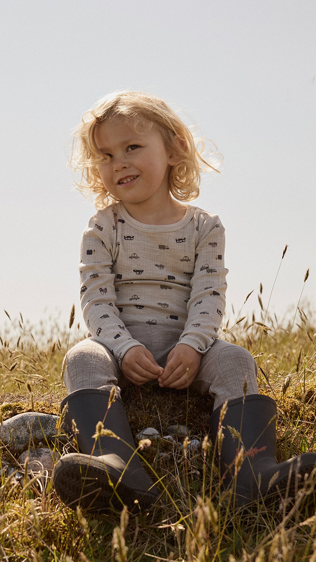 NMMWANG T-Shirt - Nacreous Cloud