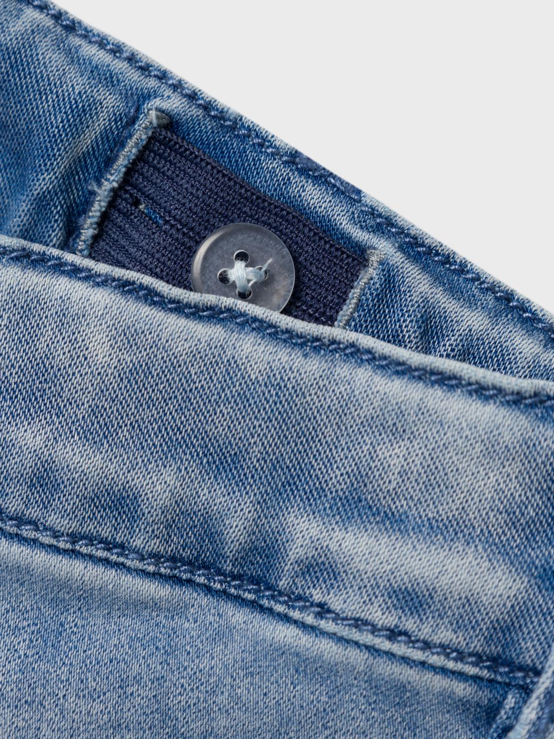 model_shot-front_full