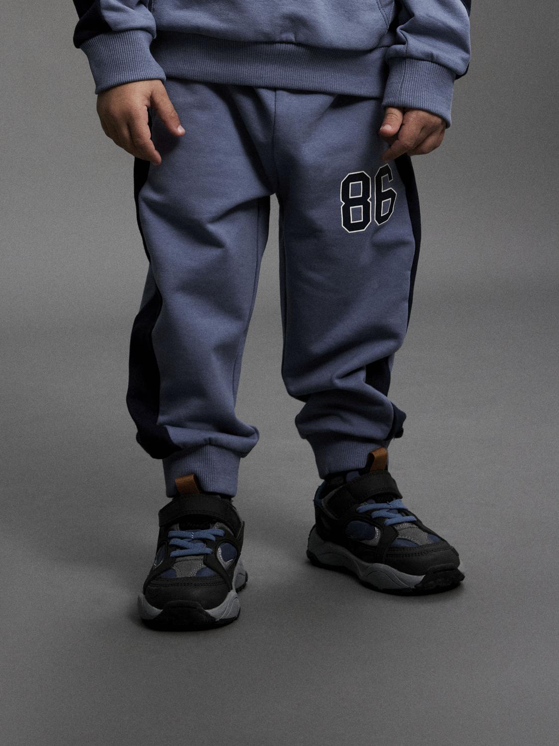 model_shot-detail