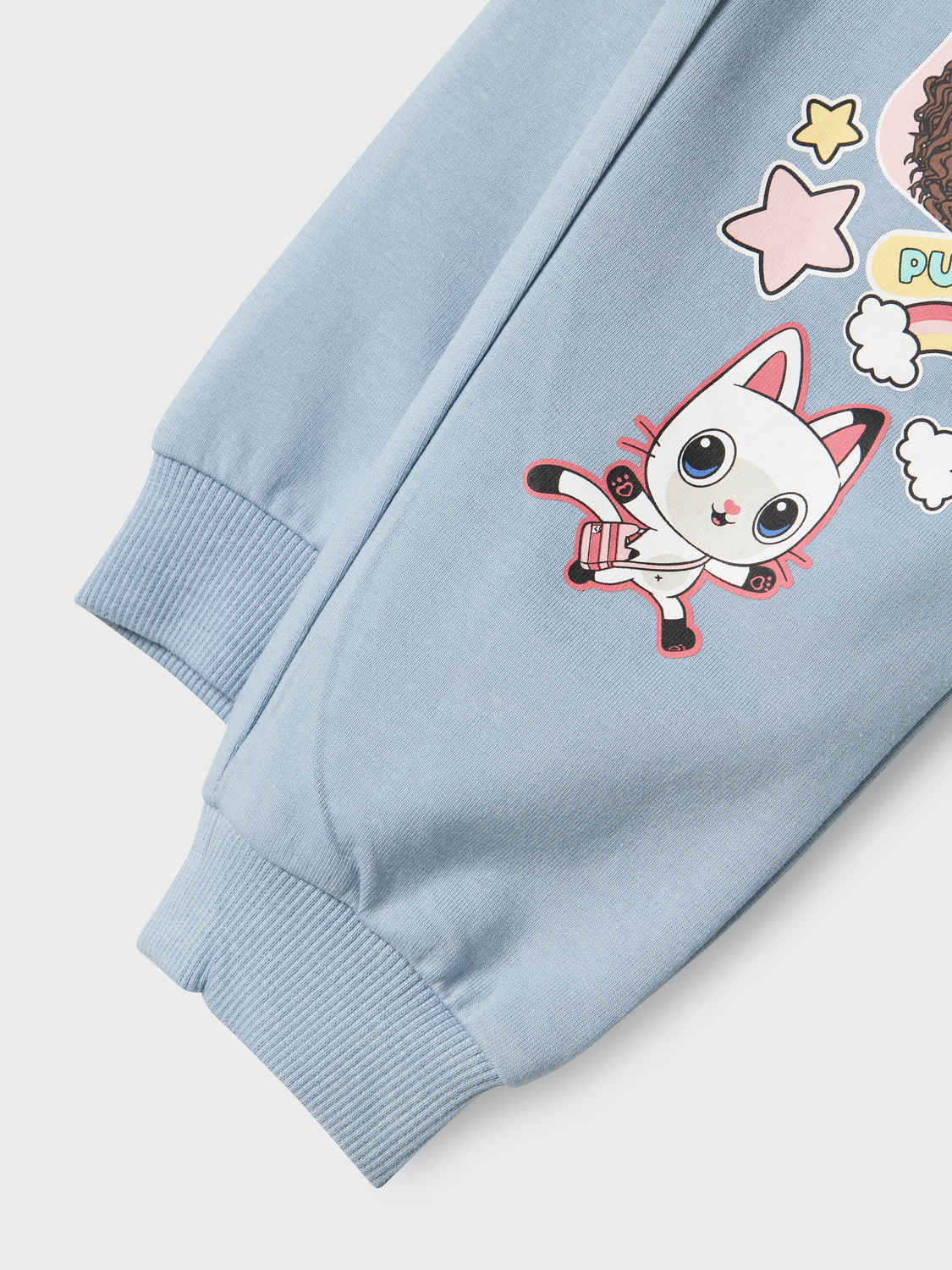 model_shot-front_full