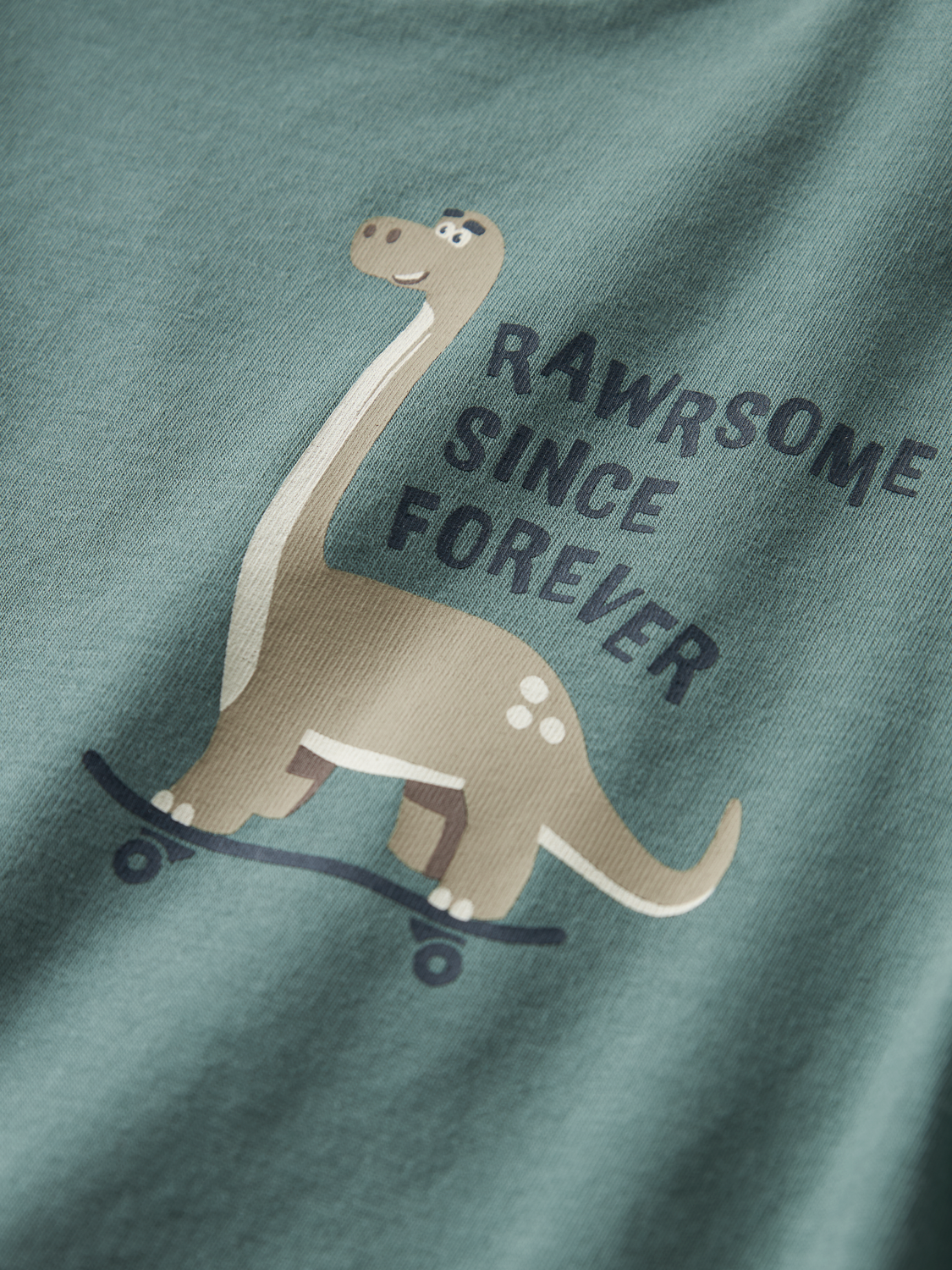 model_shot-front_full