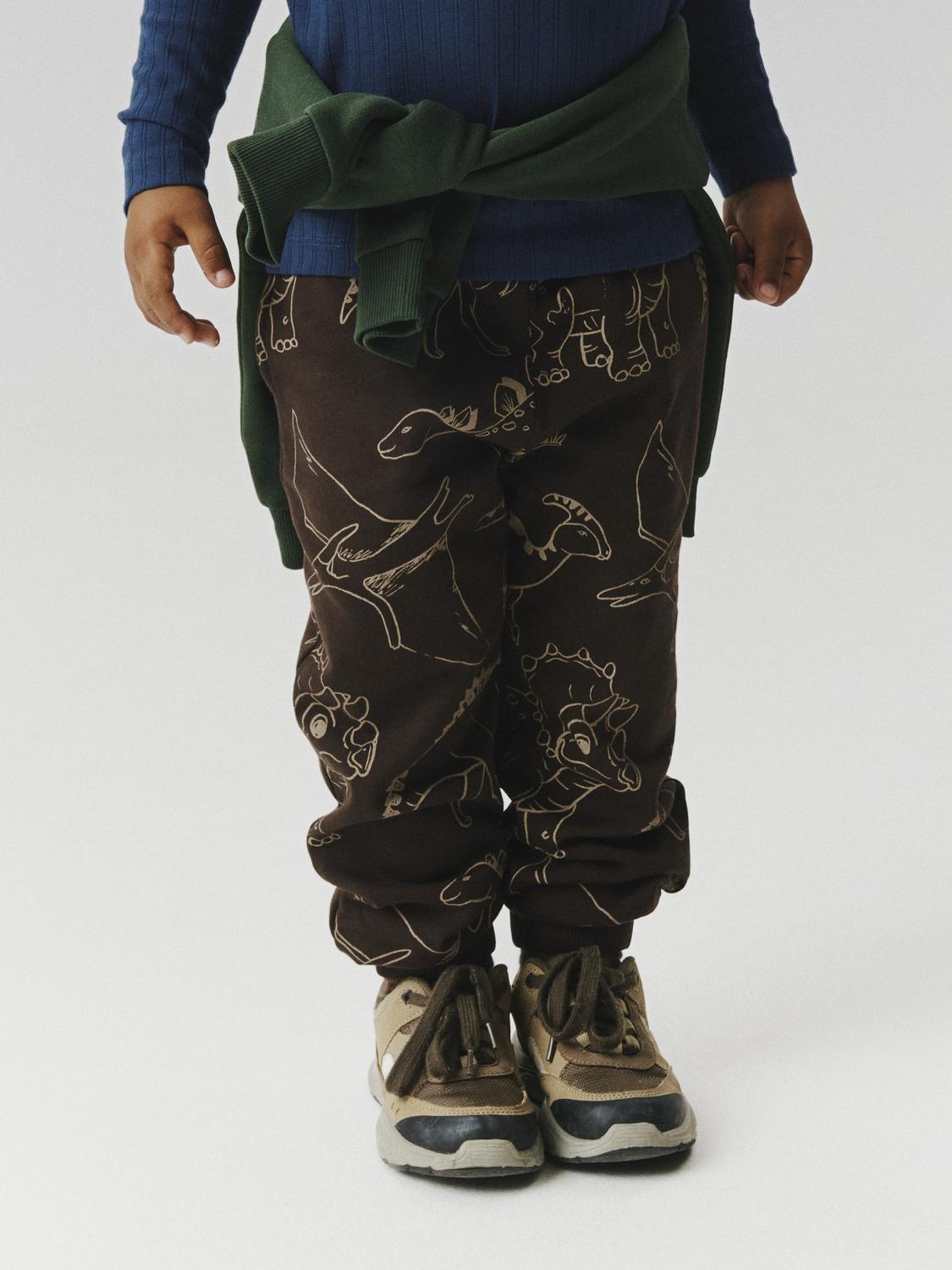 model_shot-creative