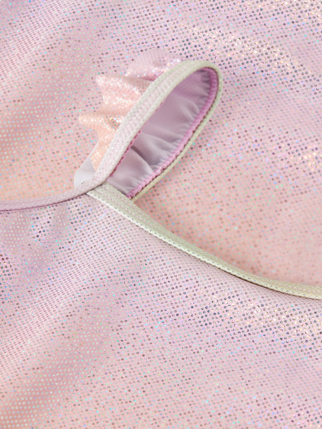 model_shot-front_full