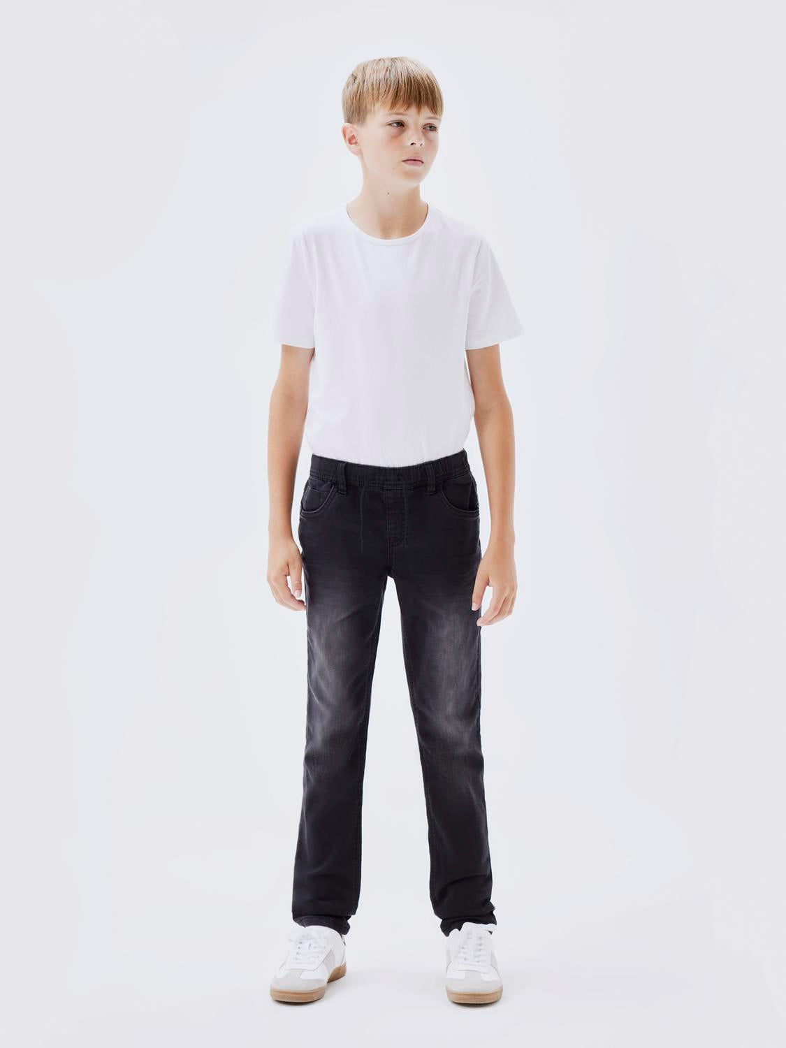 model_shot-detail