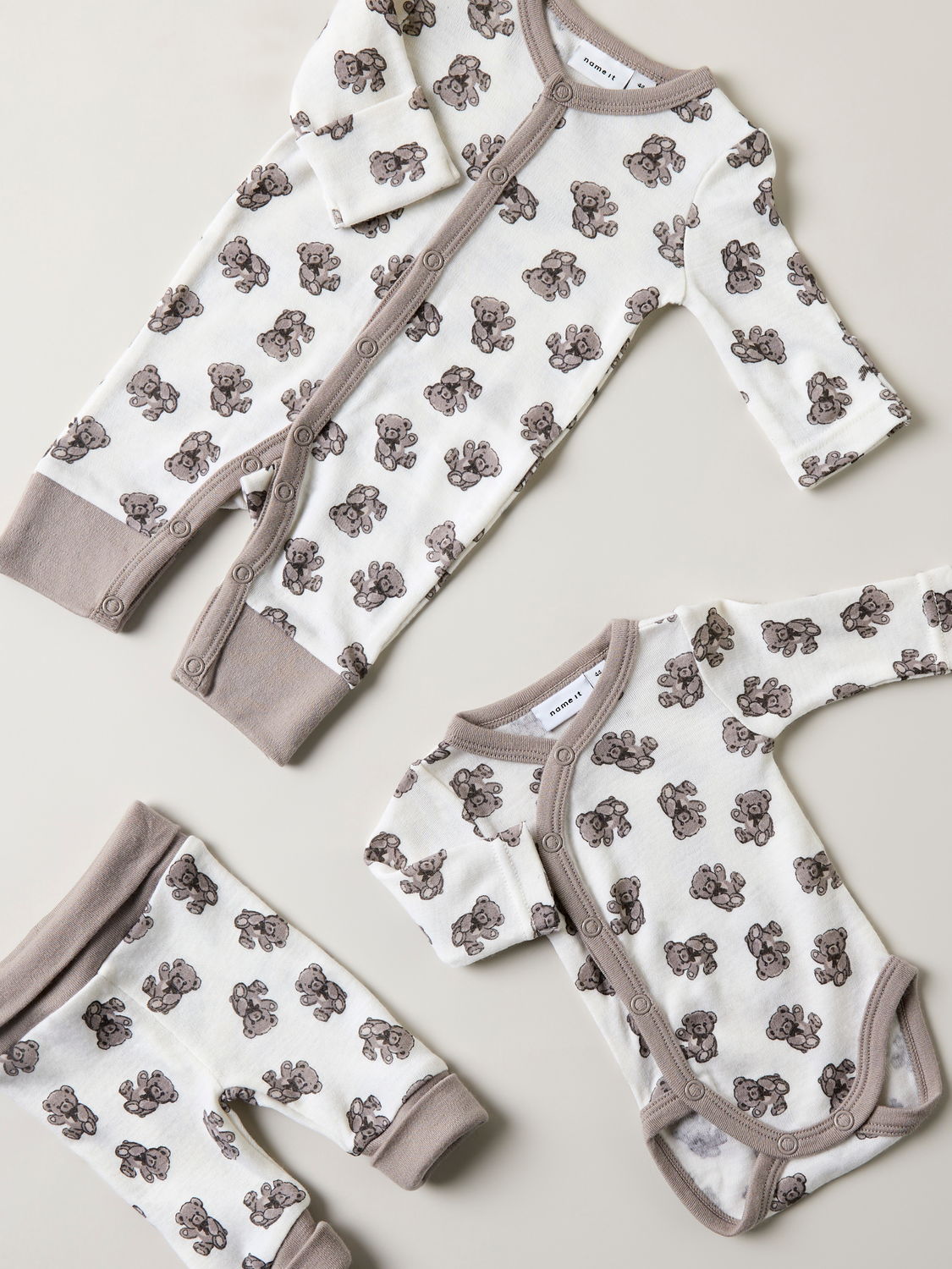 model_shot-creative