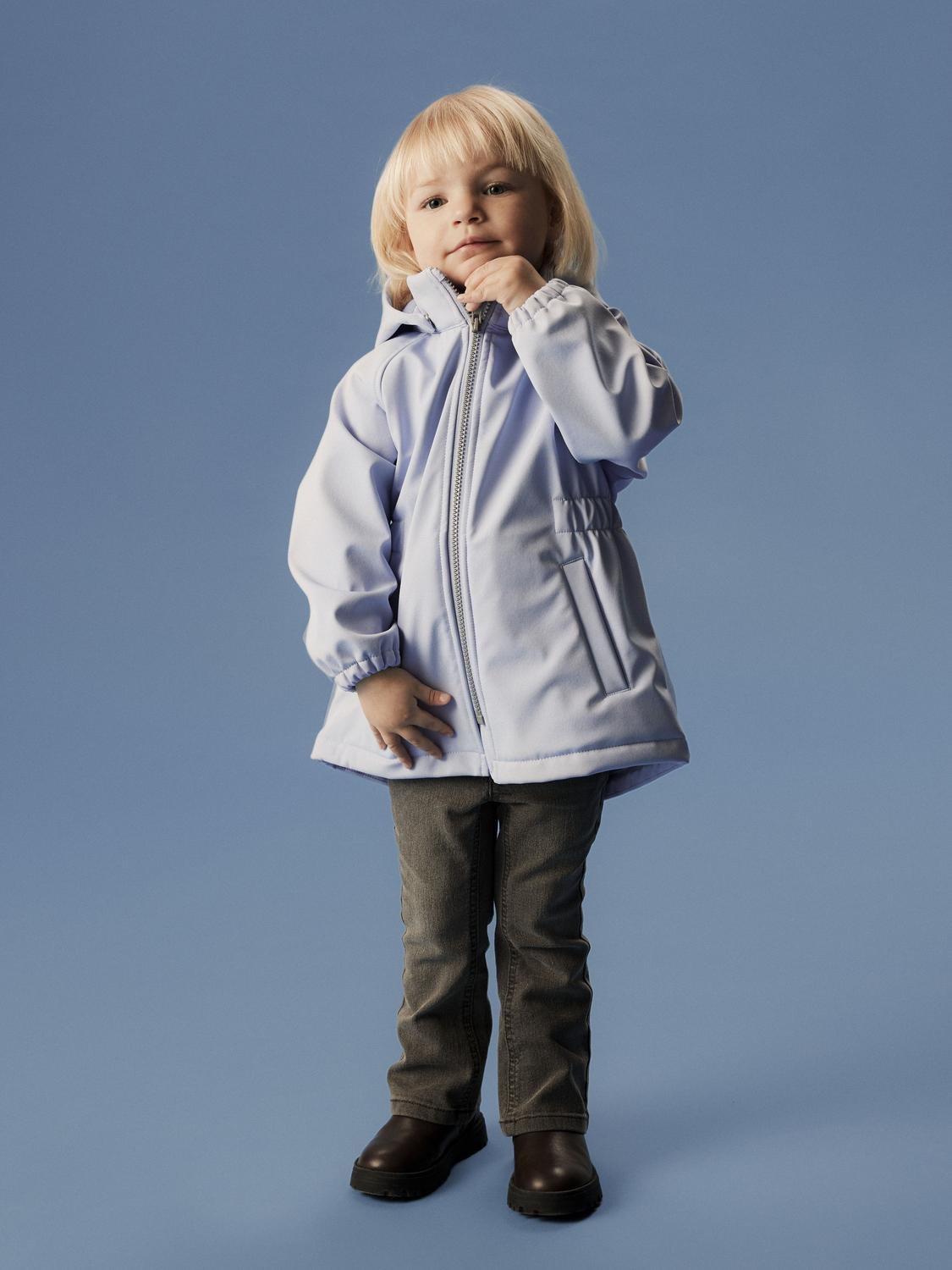 model_shot-creative