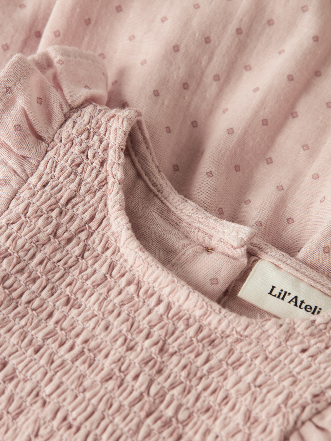 model_shot-front_full