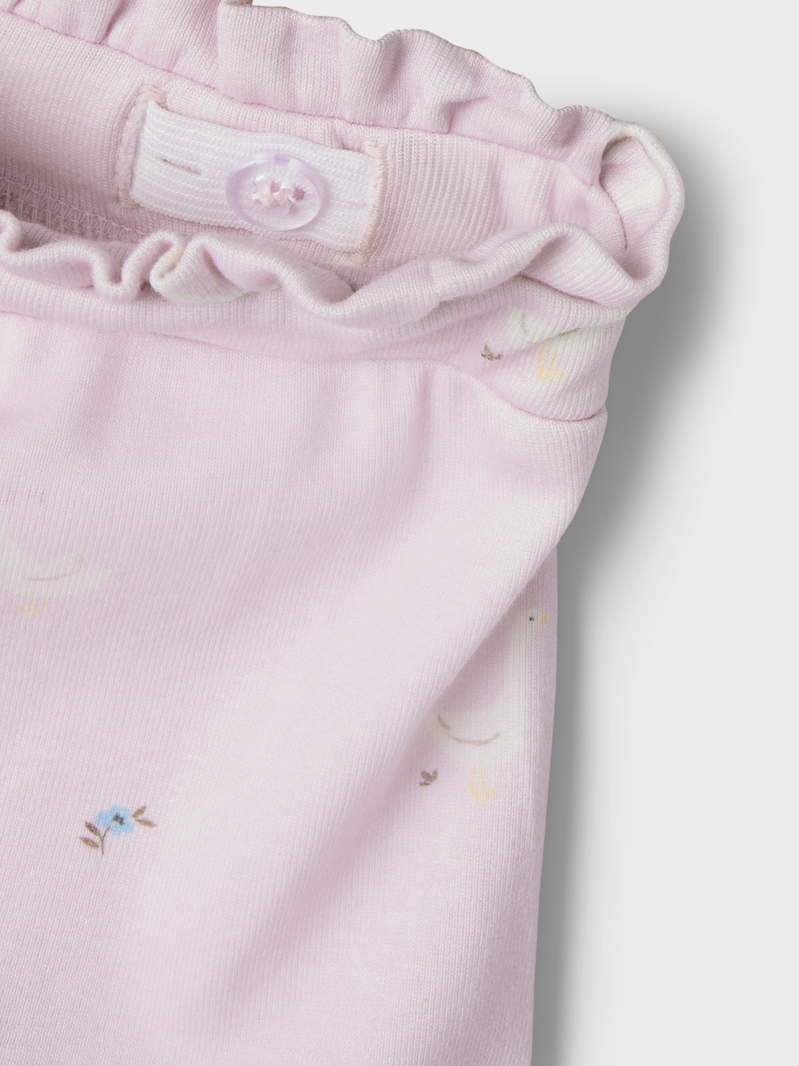 model_shot-front_full