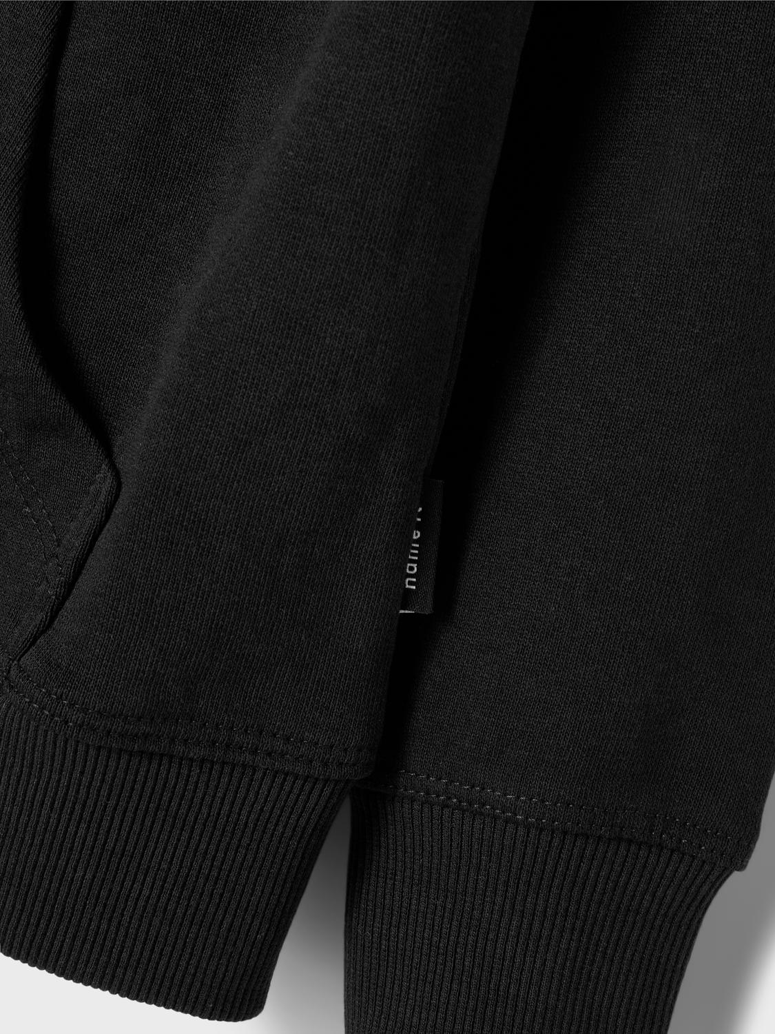 model_shot-front_full