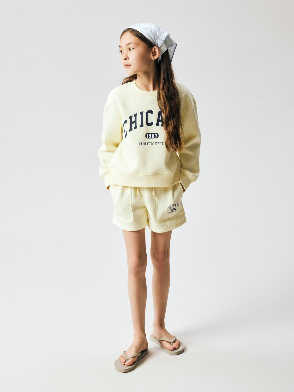 model_shot-creative