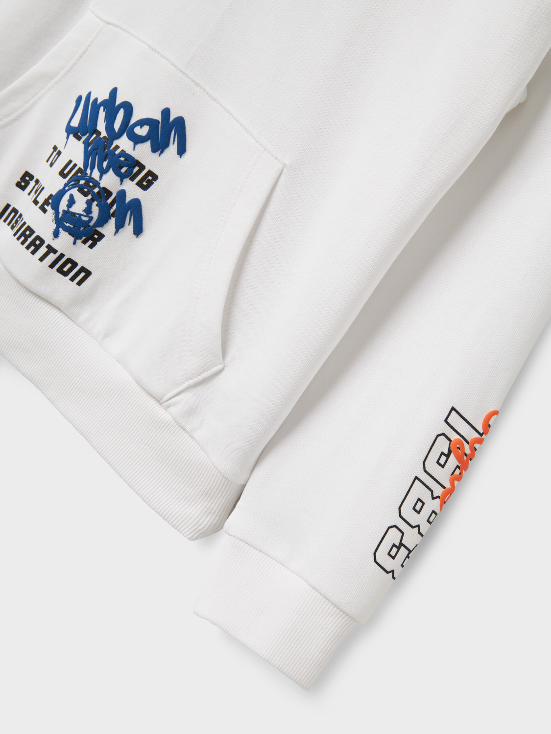 model_shot-front_full