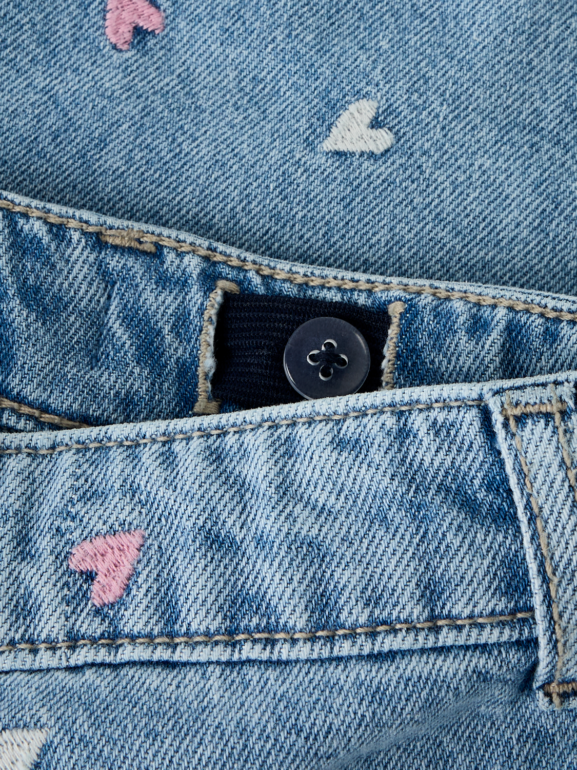 model_shot-front_full