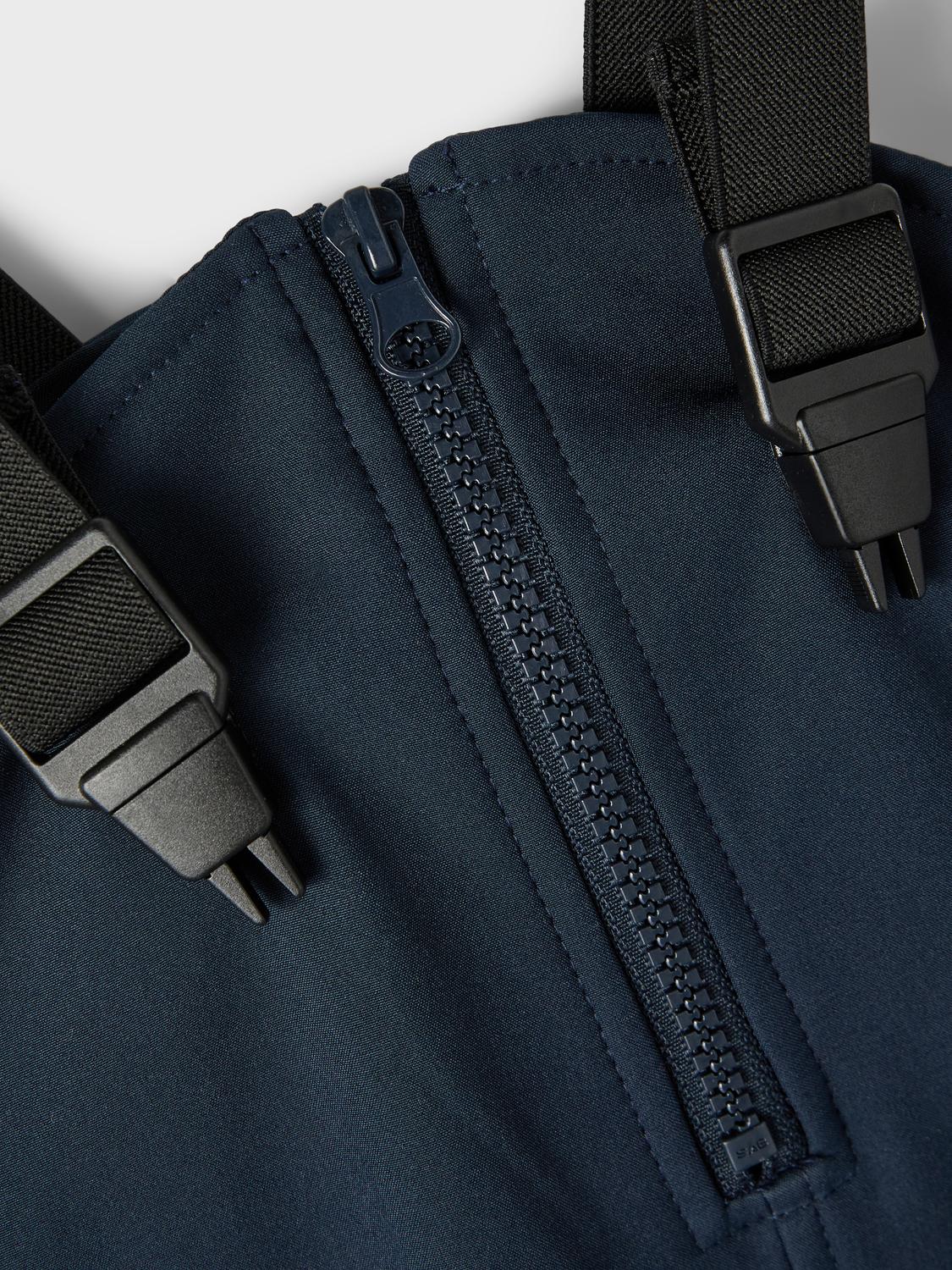 model_shot-front_full