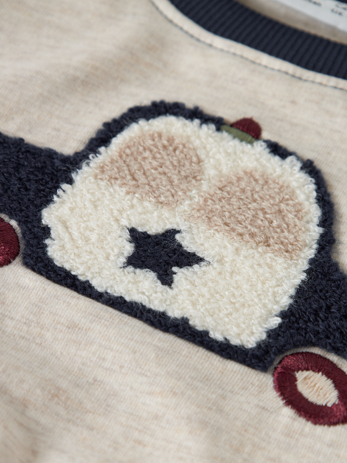 model_shot-front_full