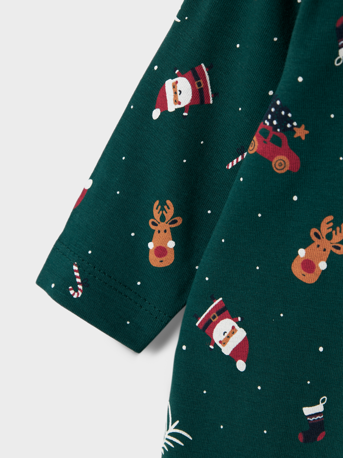 model_shot-front_full