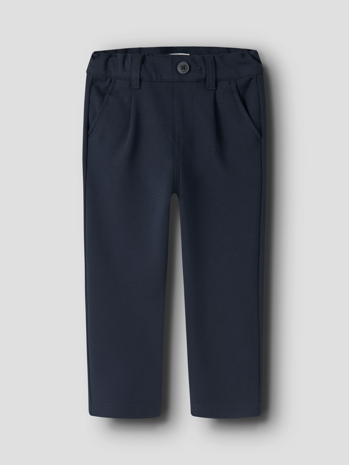 model_shot-front