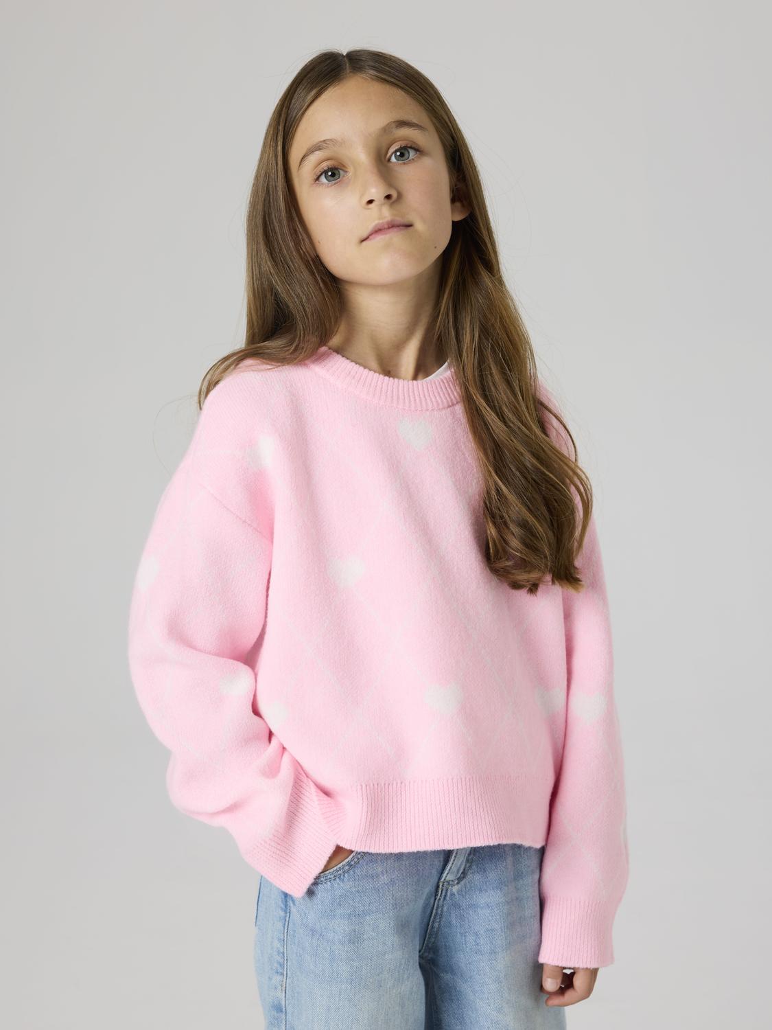 model_shot-creative