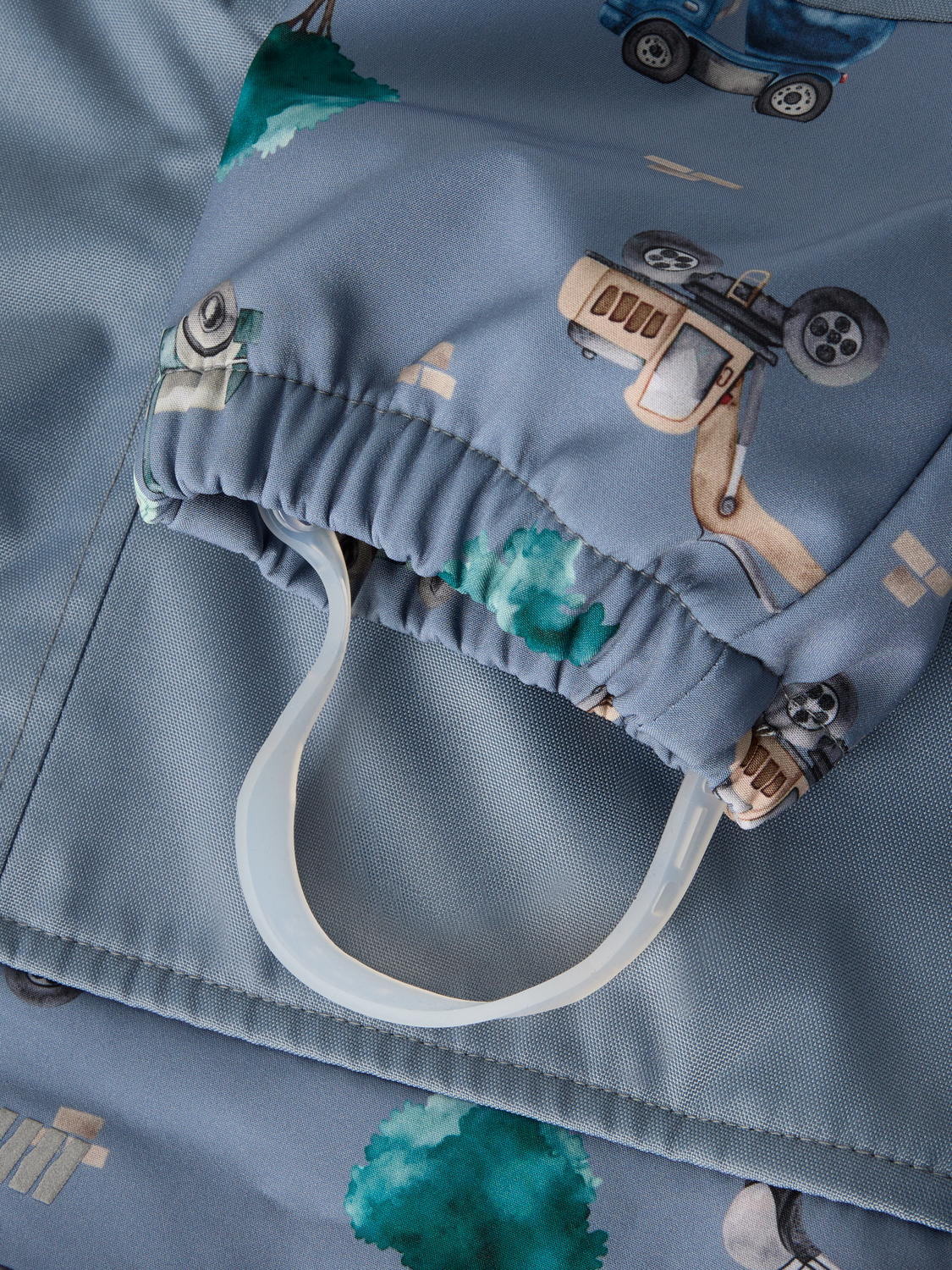 model_shot-front_full