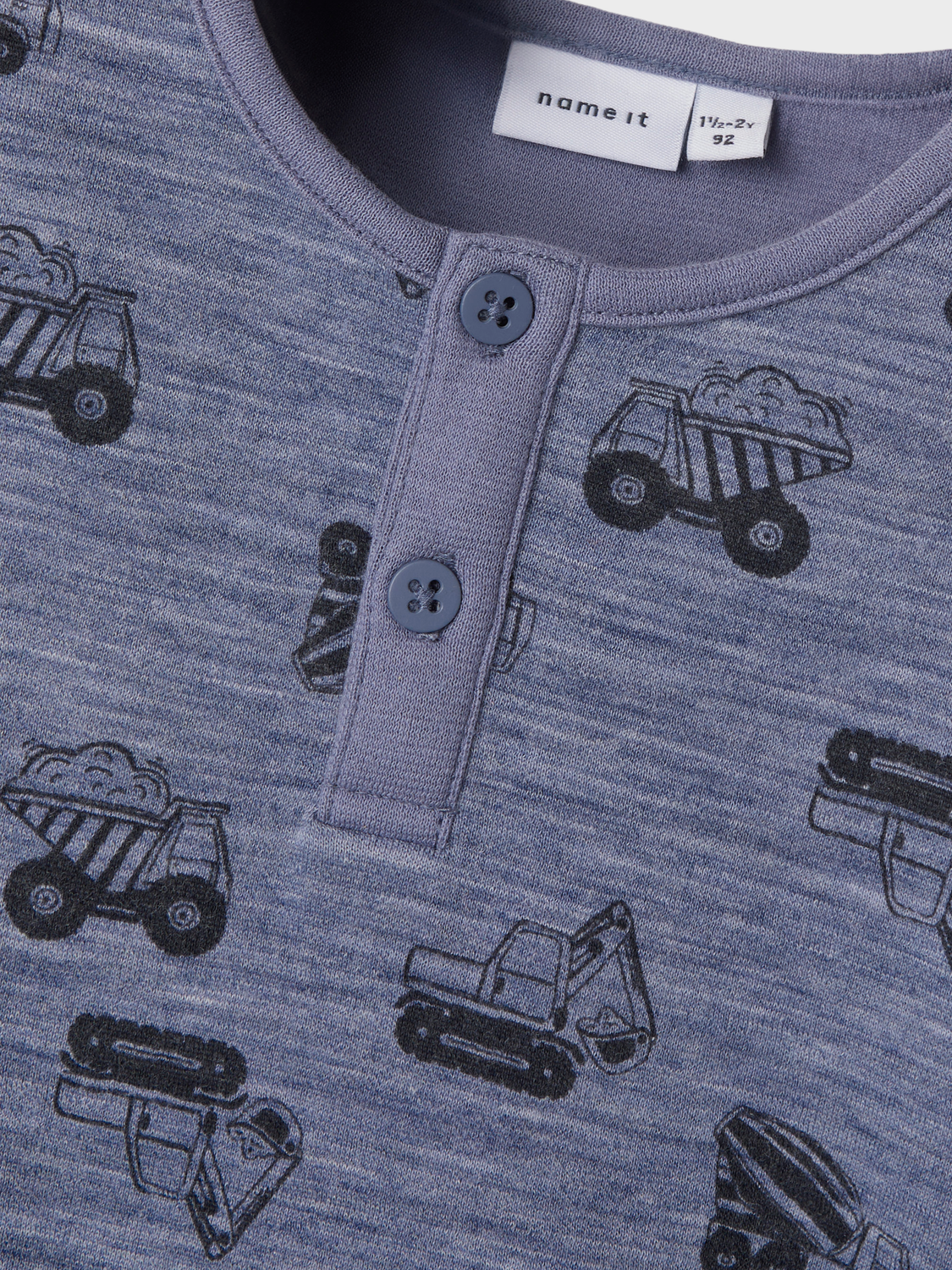 model_shot-front_full